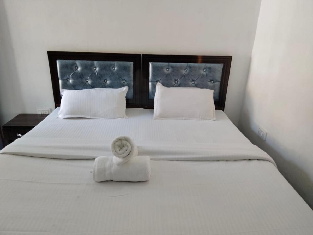 Hotel Paradise Palm Rishīkesh 外观 照片